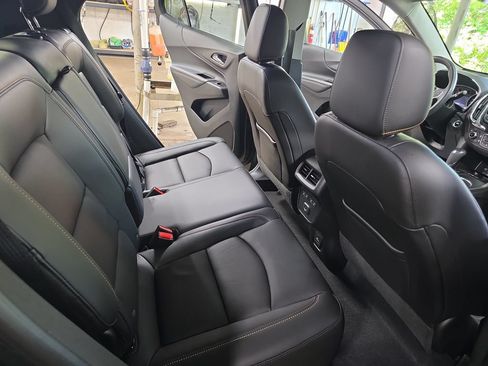 Used 2019 Chevrolet Equinox Premier AWD/4WD image 11