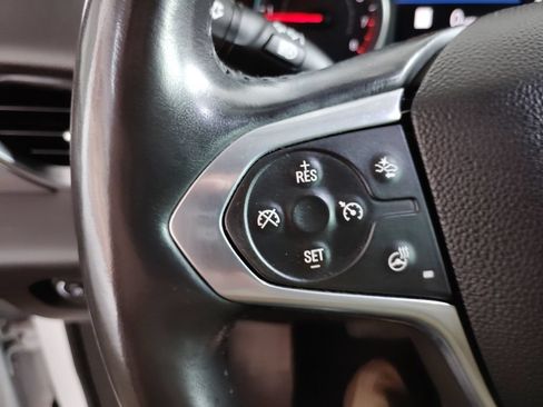 Used 2020 Chevrolet Traverse RS AWD/4WD image 25