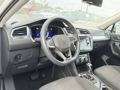 Used 2022 Volkswagen Tiguan S FWD image 10