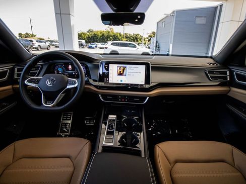 New 2026 Volkswagen Atlas Cross Sport SEL R-Line image 34