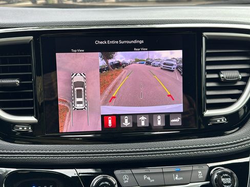 New 2026 Chrysler Pacifica Select image 24