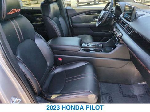 Certified 2023 Honda Pilot TrailSport image 25