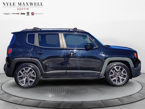 Used 2016 Jeep Renegade Latitude image 15