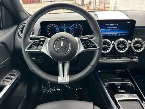 Certified 2026 Mercedes-Benz GLB 250 4MATIC image 18