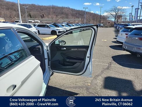 Certified 2023 Volkswagen Jetta GLI Autobahn FWD image 42