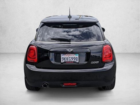 Used 2019 MINI Cooper 2-Door Hardtop FWD image 7
