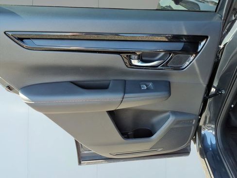 Used 2025 Honda CR-V Sport Touring image 12