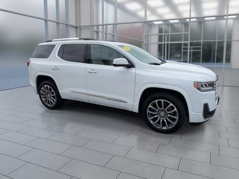 Used 2023 GMC Acadia Denali FWD image 2