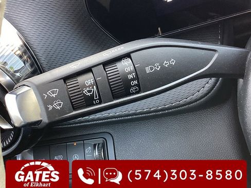 Used 2025 Chevrolet Equinox LT image 24