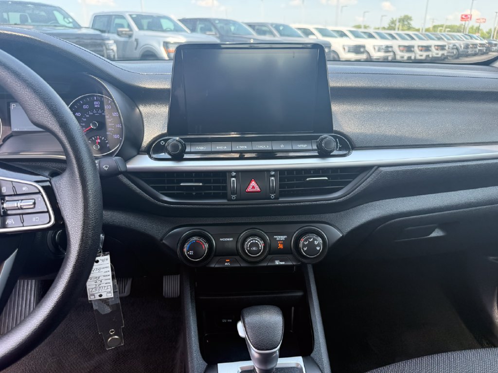 Used 2024 Kia Forte LXS w/ LXS Technology Package FWD image 24