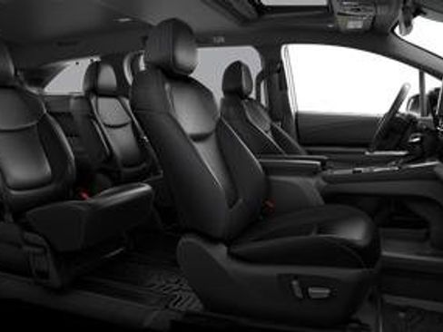 New 2026 Toyota Sienna XLE Woodland Edition AWD/4WD image 23