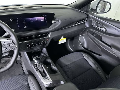New 2026 Buick Envista Preferred w/ Convenience I Package FWD image 37