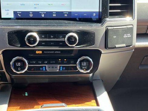 Used 2022 Ford F350 King Ranch AWD/4WD image 16