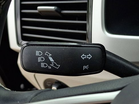 Used 2022 Volkswagen Atlas SE FWD image 26