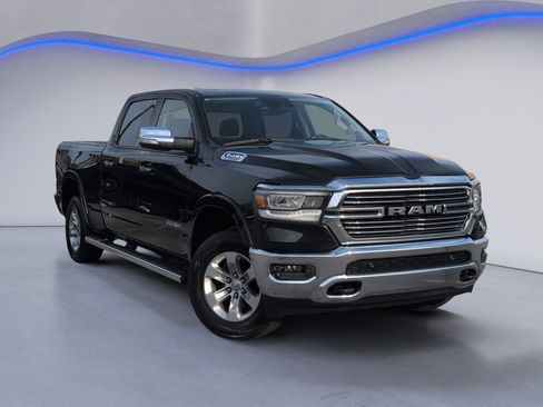 Used 2022 RAM 1500 Laramie AWD/4WD image 2