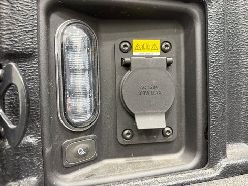 Used 2024 Ford Maverick Tremor w/ Tremor Off-Road Package image 48