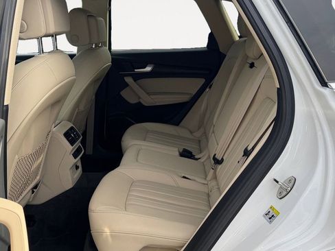 Used 2022 Audi Q5 2.0T Premium Plus w/ Premium Plus Package image 13