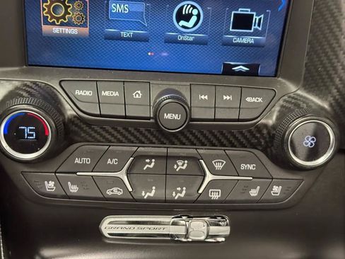 Used 2019 Chevrolet Corvette Grand Sport w/ Z07 Performance Package RWD image 18