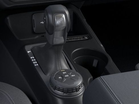 New 2025 Ford Bronco Outer Banks AWD/4WD image 15