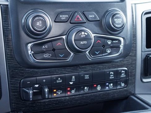 Used 2018 RAM 1500 Limited AWD/4WD image 23