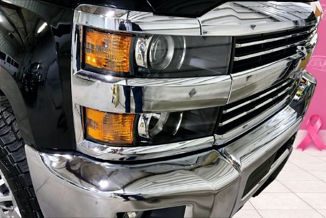 Used 2016 Chevrolet Silverado 2500 LT AWD/4WD image 4