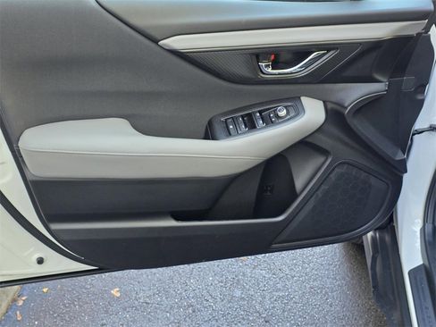 New 2025 Subaru Outback Premium image 32