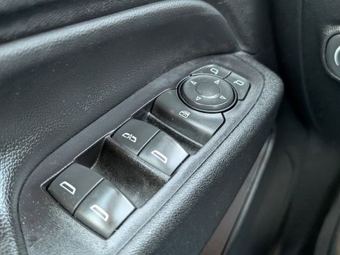 Used 2019 Chevrolet Equinox LT w/ LPO, Floor Liner Package image 17