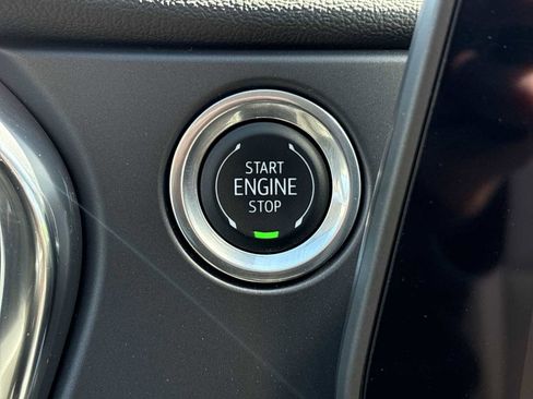 Used 2025 Chevrolet Blazer LT FWD image 16