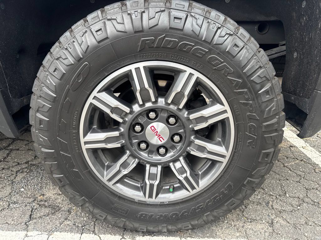 Certified 2024 GMC Sierra 1500 AT4 w/ Technology Package AWD/4WD image 25