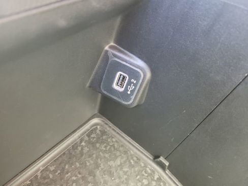 Used 2023 Jeep Gladiator Willys image 32