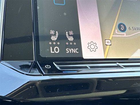 New 2025 Volkswagen Atlas SEL image 21