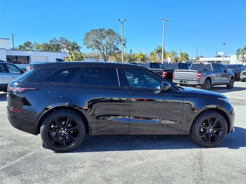 Used 2022 Land Rover Range Rover Velar R-Dynamic S image 8