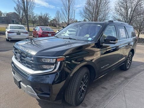 Certified 2025 Ford Expedition Platinum AWD/4WD image 7