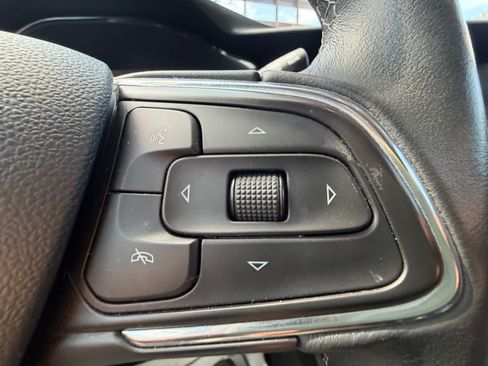 Used 2021 Buick Envision Essence w/ Sport Touring Package AWD/4WD image 31