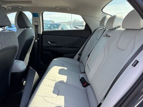 New 2026 Hyundai Elantra Limited FWD image 9