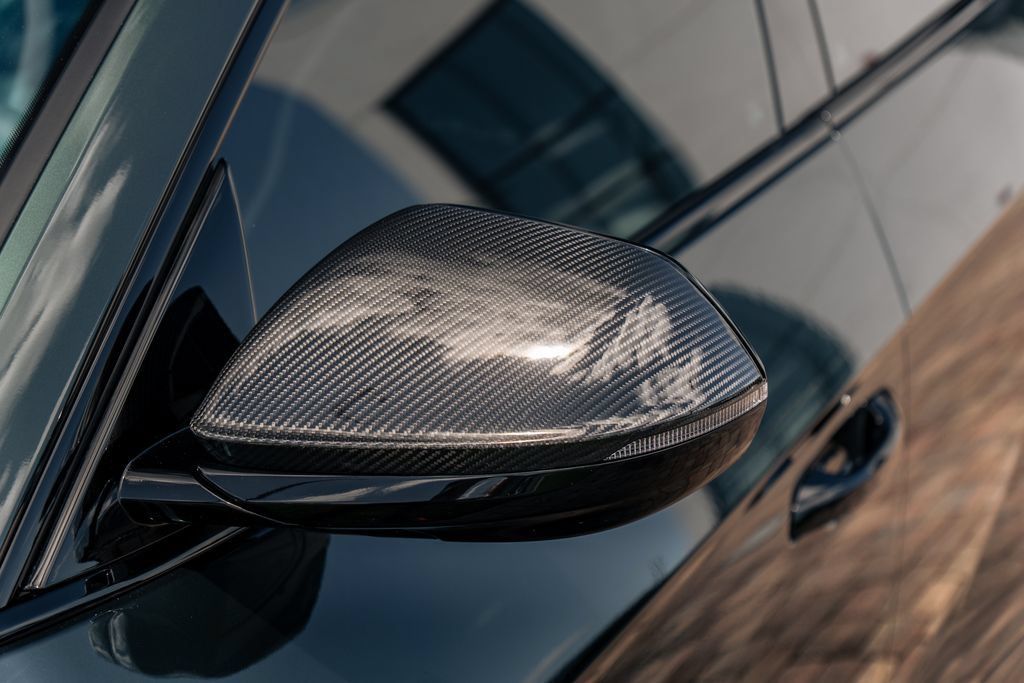 Used 2024 Lamborghini Urus Performante AWD/4WD image 21