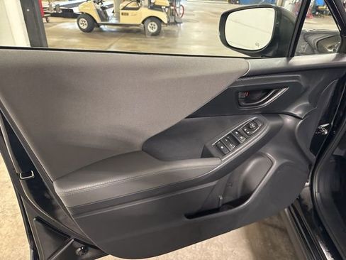 Used 2025 Subaru Crosstrek 2.5i Premium AWD/4WD image 12