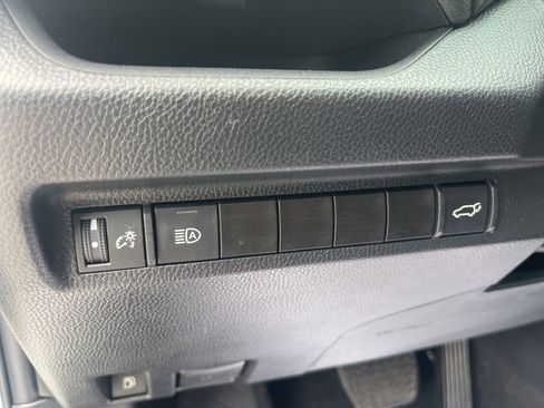 Used 2024 Toyota RAV4 XSE AWD/4WD image 13