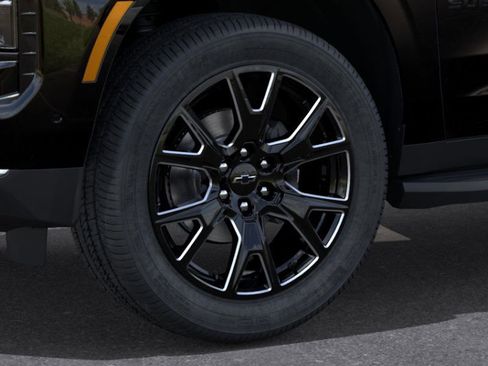 New 2025 Chevrolet Suburban LS w/ LPO, Dark Essentials Package image 29