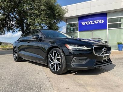Used 2019 Volvo S60 T5 Momentum w/ Premium Package
