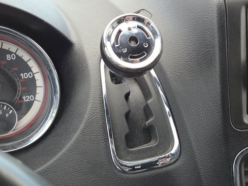 Used 2015 Dodge Grand Caravan SE w/ Quick Order Package 29E SE image 28