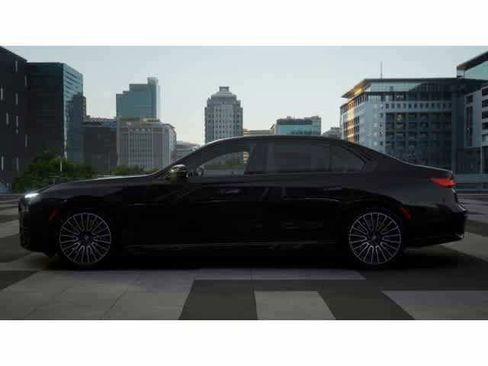 New 2026 BMW 760i xDrive w/ Executive Package AWD/4WD image 4