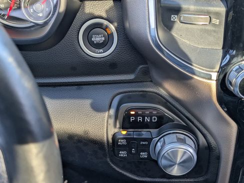 Used 2019 RAM 1500 Laramie image 24