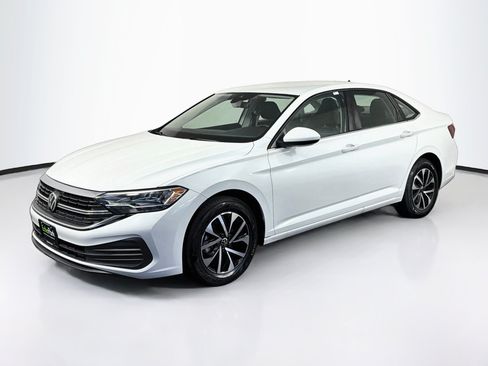 Used 2024 Volkswagen Jetta S FWD image 3