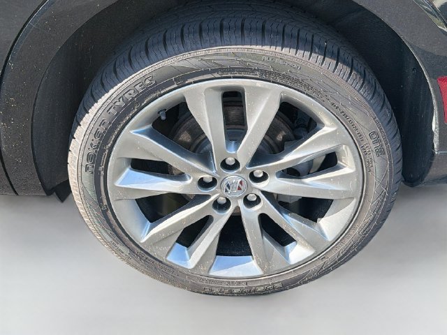 Used 2022 Buick Envision Avenir w/ Technology Package II AWD/4WD image 22