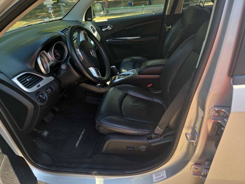 Used 2013 Dodge Journey Crew w/ Flexible Seating Group AWD/4WD image 17