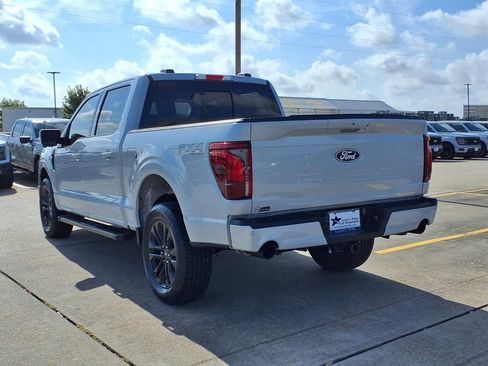 Used 2025 Ford F150 Lariat w/ Equipment Group 501A Mid AWD/4WD image 4