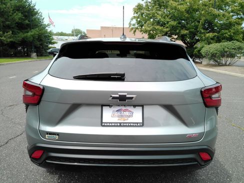 Used 2024 Chevrolet Trax RS w/ Driver Confidence Package FWD image 7