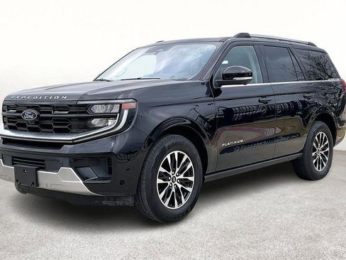 Used 2025 Ford Expedition Platinum image 43