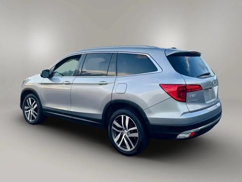 Used 2016 Honda Pilot Elite image 2